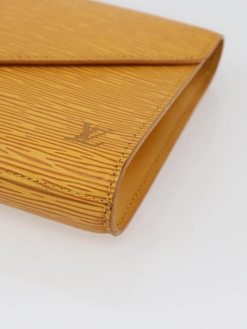 LOUIS VUITTON Epi Art Deco Clutch Bag Yellow M52639 LV Auth 168163 - Picture 7 of 16